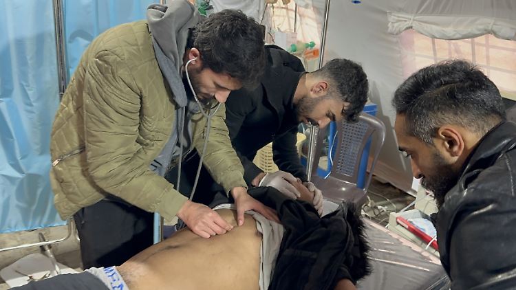 Die Krankenhäuser im Gazastreifen arbeiten unter schlechten Bedingungen. 