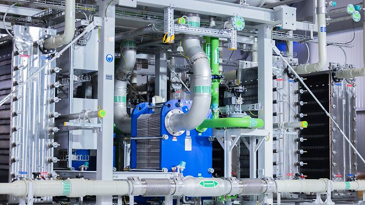 Der Elektrolyseur für die Herstellung von grünem Wasserstoff bei Air Liquide in Oberhausen