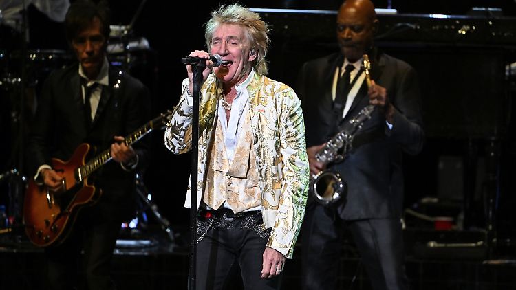 Steht auch noch mit 79 Jahren auf der Bühne: Rod Stewart.