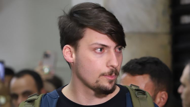 Jair Renan ist der vierte Bolsonaro-Sohn gegen den Ermittlungen im Zusammenhang mit zahlreichen Straftaten laufen. 