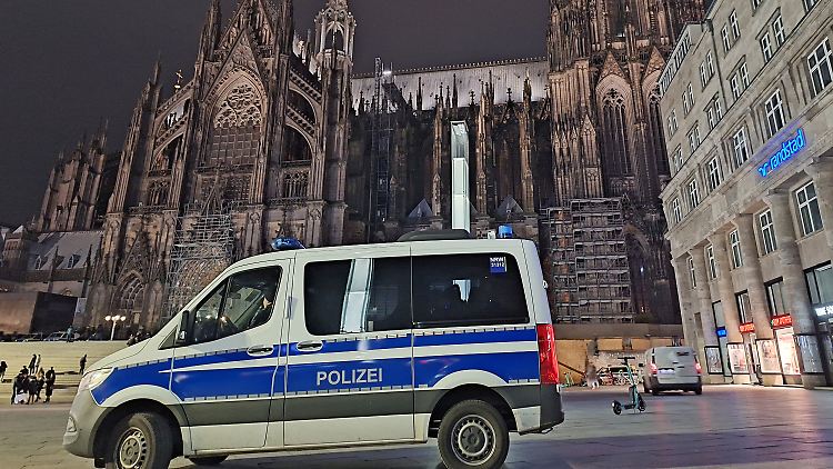 Islamisten sollen einen Terroranschlag am Kölner Dom an Silvester 2023 geplant haben.