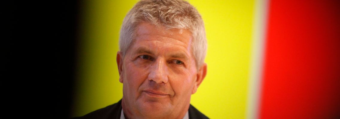 Jahn will die früheren Stasi-Mitarbeiter loswerden.