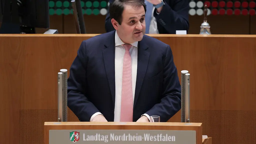 Nathanael-Liminski-CDU-Chef-der-Staatskanzlei-des-Landes-Nordrhein-Westfalen