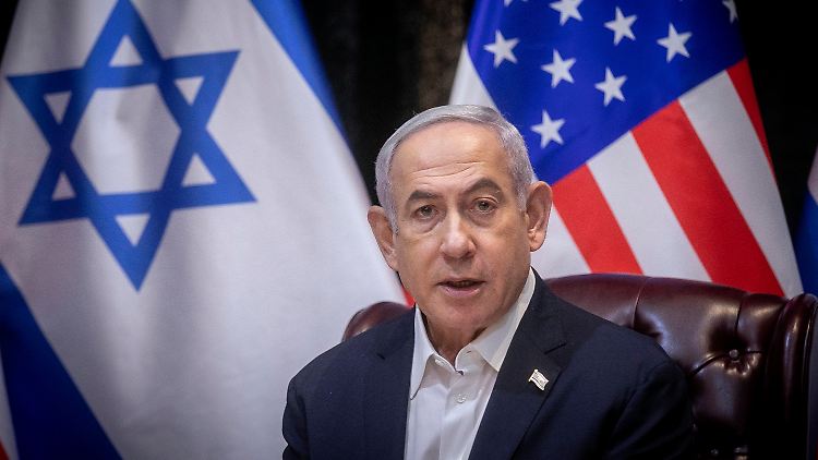 Israels Ministerpräsident will sich dem internationalen Druck nicht beugen.