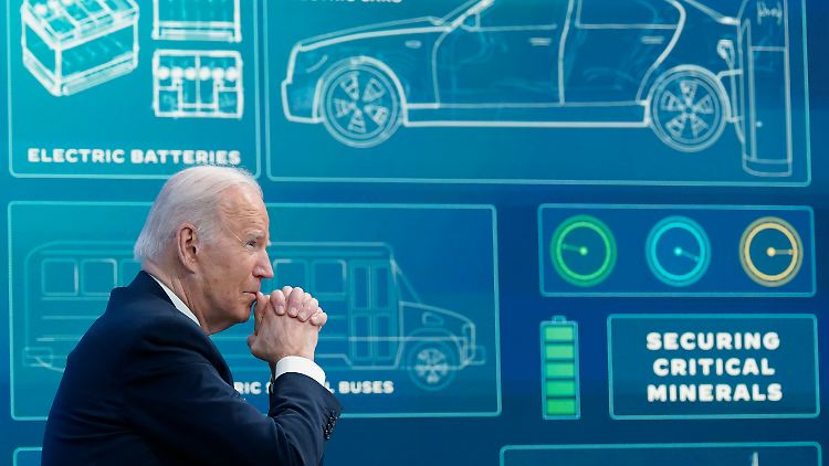 Hinsichtlich E-Autos war US-Präsident Biden eigentlich sehr ambitioniert.