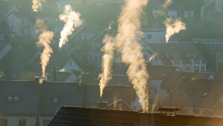 Viele Schornsteine werden noch sehr lange in Betrieb bleiben.