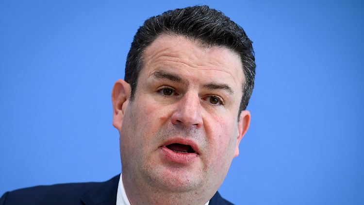 Wie hoch das Bürgergeld im nächsten Jahr ausfallen wird, wird erst im Sommer bekannt sein, sagt Arbeitsminister Hubertus Heil. 