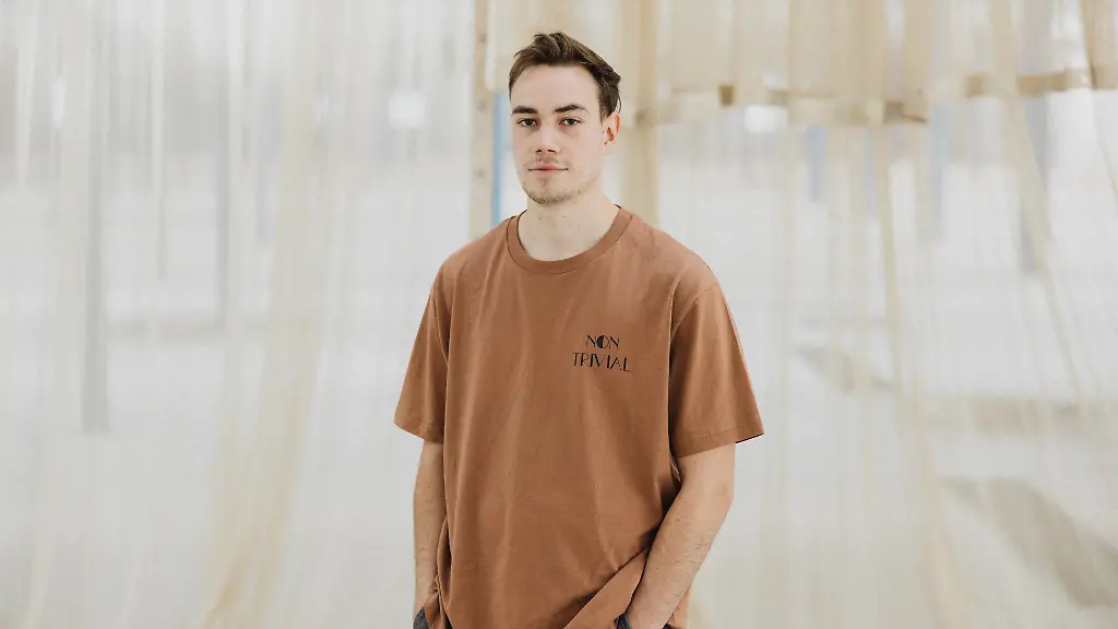 Print-Shirts-dominieren-die-Herrengarderobe-Fuenf-Modelle-duerfen-dabei-nicht-fehlen