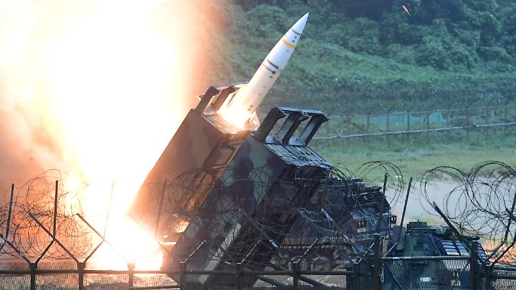 ATACMS können mit HIMARS-Mehrfahchraketenwerfern abgefeuert werden.