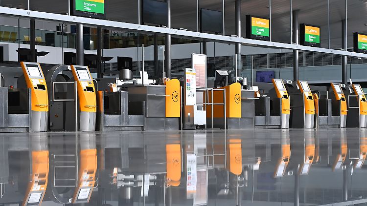 Wer morgen an die großen deutschen Flughäfen kommt, dürfte bei der Lufthansa leere Schalter erblicken. 