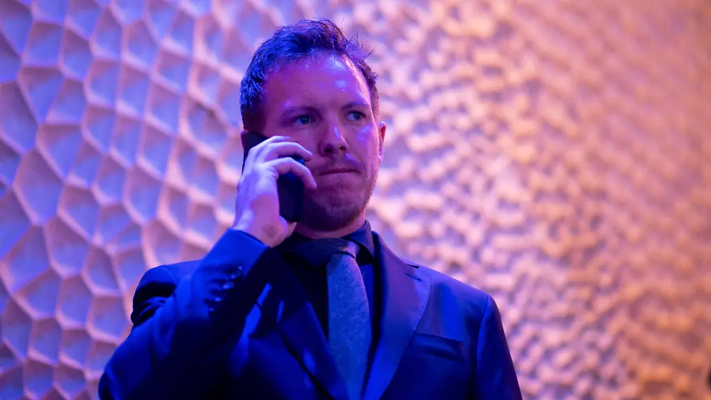 6a644870d9900e2e26cd61cb168ca3ff