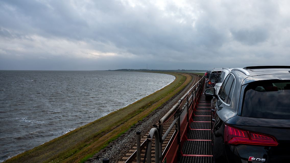 Der Autozug ist ohne den Mann und sein Fahrzeug nach Sylt aufgebrochen.