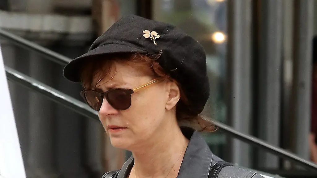 bd5a3f841e418a946381d6d7f3da5257