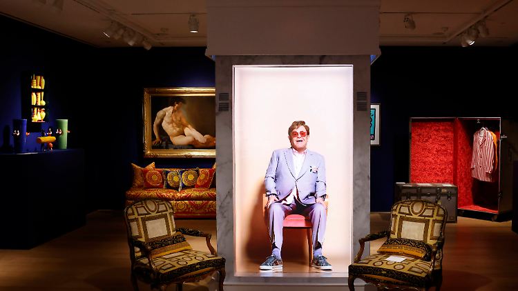 Jede Menge Zeut von Elton John wechselte den Besitzer.