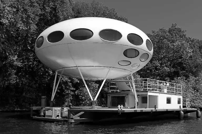 c-Jean-Molitor-Berlin-Treptow-Futuro-13-1968-Matti-Suuronen