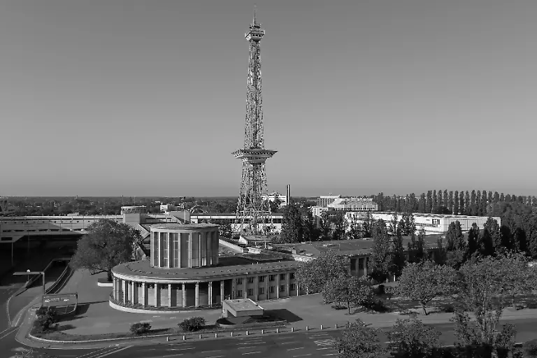 c-Jean-Molitor-Berlin-Charlottenburg-Funkturm-1926-Heinrich-Straumann