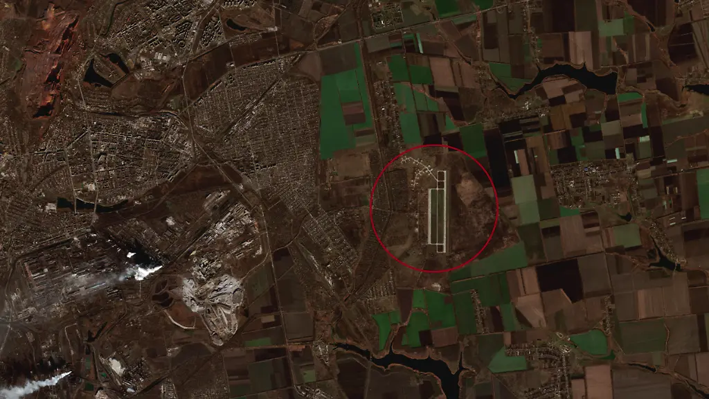 2023-12-01-AisBasebeiKrywyjRih-2021-11-17-23-59-Sentinel-2-L2A-Marker