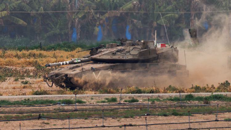 Israels Panzer rollen weiter, doch die Hamas scheint nicht aufgeben zu wollen.