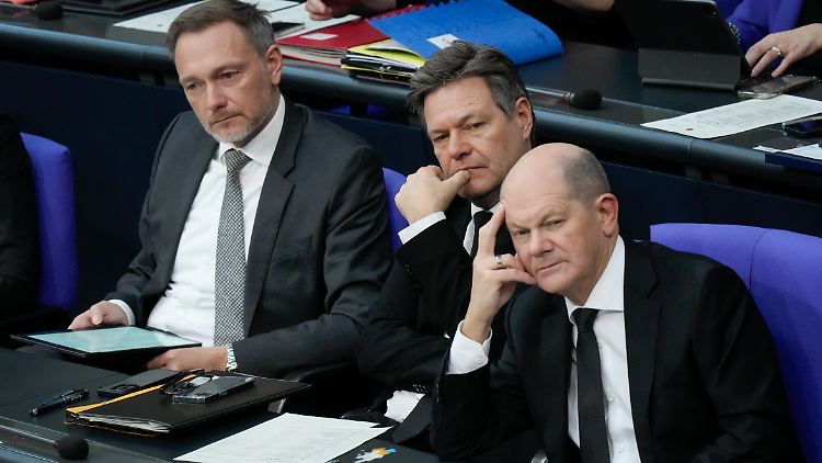 Das 100 Milliarden Euro Sondervermögen für die Bundeswehr läuft 2027 aus. DIe Ampel ist sich bei der weiteren Finanzierung uneinig.