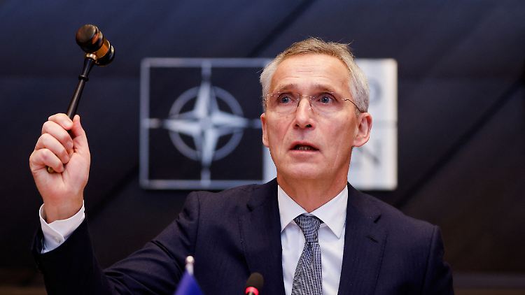 "Die Ukraine wird der NATO beitreten. Es ist nicht die Frage, ob, sondern wann", so Stoltenberg in einer Videobotschaft. 