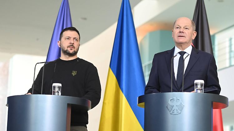 Die Ukraine werde so lange wie nötig unterstützt, sagt Scholz. Zudem müssten die europäischen Staaten mehr in ihre Verteidigung investieren.