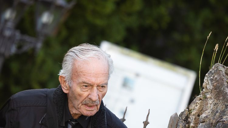 Naumann wurde 98 Jahre alt.