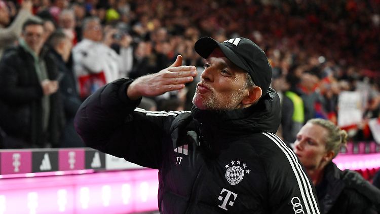 Tuchel kurz vor dem Anpfiff gegen Leipzig.