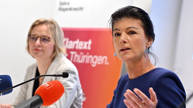 Sahra Wagenknecht (r.) will nur mit Extremisten wie Björn Höcke nicht zusammenarbeiten.