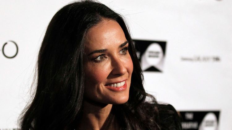 Kann schon wieder lächeln: Demi Moore.