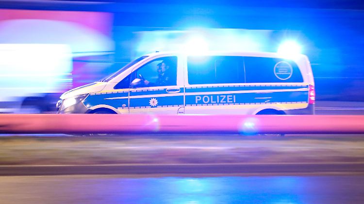 Die Beamten konnten den Verdächtigen in einem Kölner Hinterhof festnehmen.