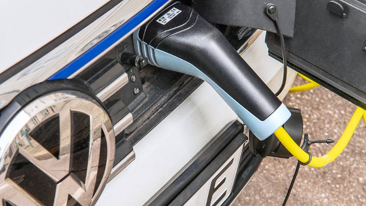Noch produziert VW keine günstigen E-Autos.