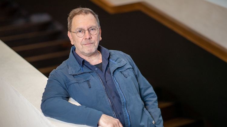 René Pollesch starb im Alter von 61 Jahren. Die Todesumstände sind noch unklar.