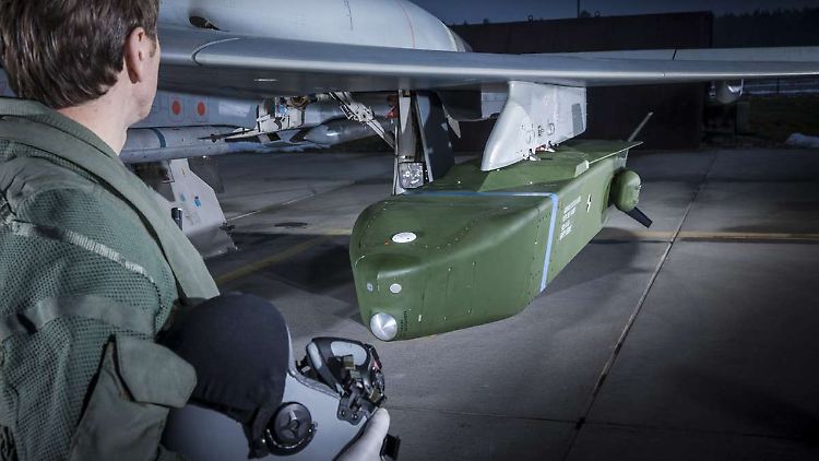 Der in Deutschland entwickelte Taurus, montiert an einem Eurofighter.