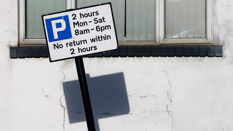 Parken soll in Birmingham und anderen britischen Städten deutlich teurer werden. 