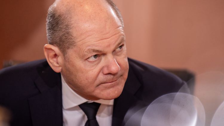 Kanzler Olaf Scholz wird auf X von Nutzern korrigiert.