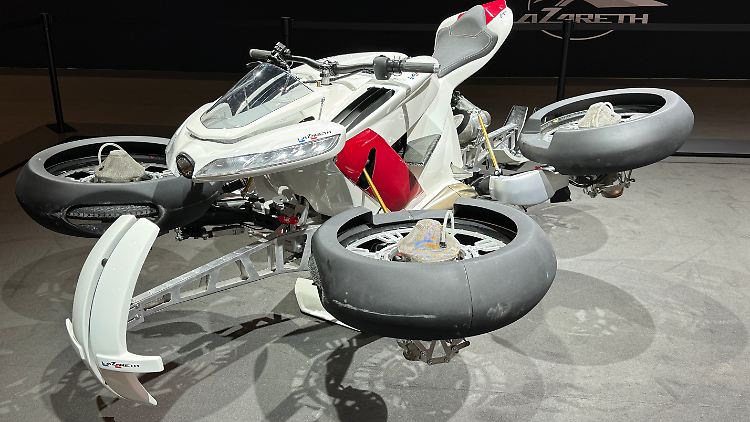 Der französische Tüftler und Tuner Ludovic Lazareth hat ein Bike entwickelt, das auch fliegen kann.