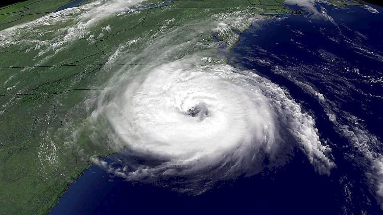 Hurrikan Ophelia bewies im Oktober 2017, mit welcher Wucht "extra-tropische" Wirbelstürme in Europa ankommen können.