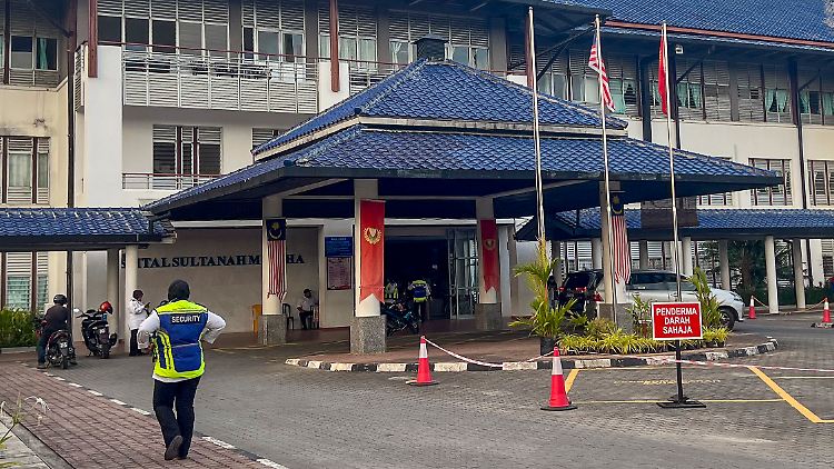 Im Sultanah Maliha Krankenhaus auf der malaysischen Ferieninsel Langkawi soll König Harald standesgemäß in der Königssuite untergebracht sein.