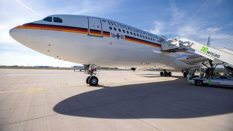 Das Regierungsflugzeug "Konrad Adenauer" - ein Airbus A340 - wurde im Herbst 2023 ausgemustert. 