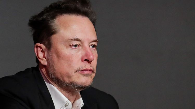 Elon Musks Konzern kämpft mit sinkenden Auslieferungen bei Tesla.