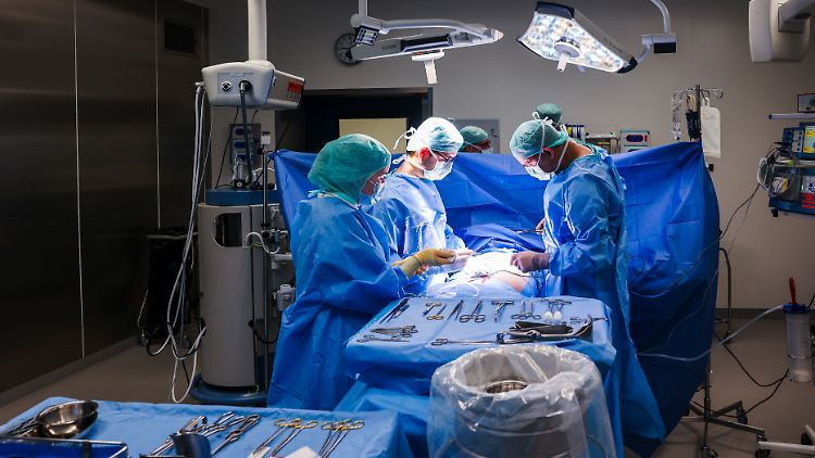 Zu den gemeldeten Behandlungsfehlern gehört auch im Bauchraum zurückgelassenes Behandlungsbesteck. 