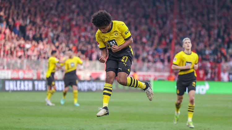 Adeyemi lässt den BVB jubeln.