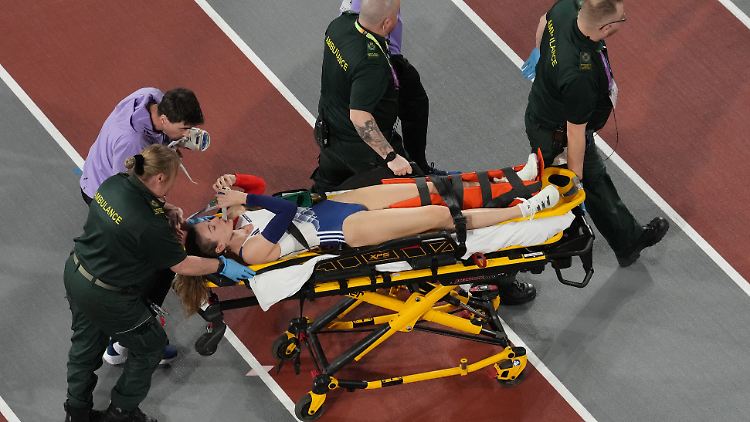 Margot Chevrier musste nach ihrer schweren Verletzung abtransportiert werden.