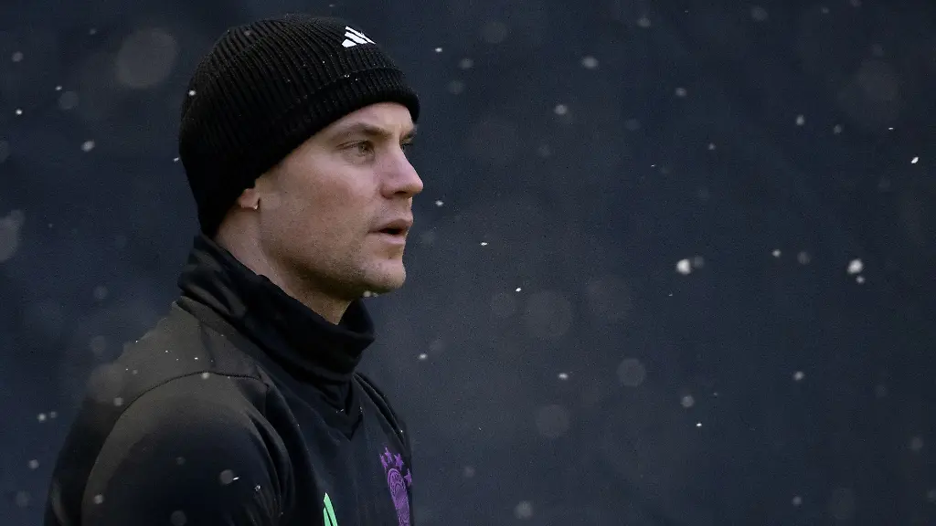 Bleibt-bis-2025-bei-den-Bayern-Torwart-Manuel-Neuer