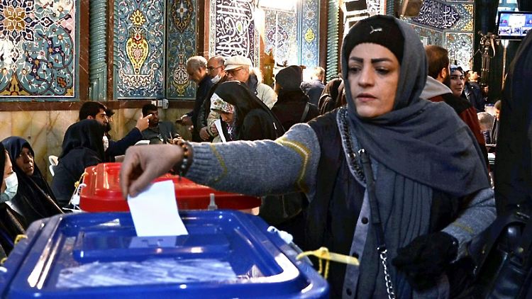 Für viele Frauen im Iran verheißen die Wahlergebnisse für die Zukunft nichts Gutes. 