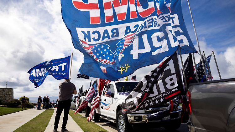 In den USA laufen derzeit die Vorwahlen, bei denen sich Donald Trump noch durchsetzen muss.