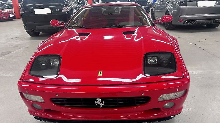 Der Ferrari F512M des österreichischen Formel-1-Fahrers Gerhard Berger kam in den 29 Jahren, in denen er als gestohlen galt, durch die ganze Welt - von Italien nach Japan, nach England und fast in die USA.
