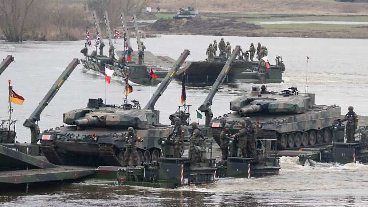 Insgesamt sind an der Übung 20.000 Soldaten aus neun NATO-Ländern beteiligt, davon 15.000 aus Polen.