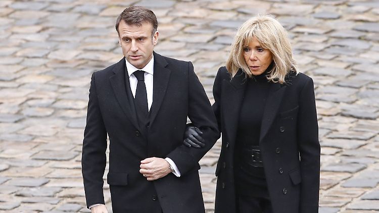 Emmanuel Macron war der Grund für die Scheidung ihrer Eltern, berichtet die jüngste Tochter von Brigitte Macron. 