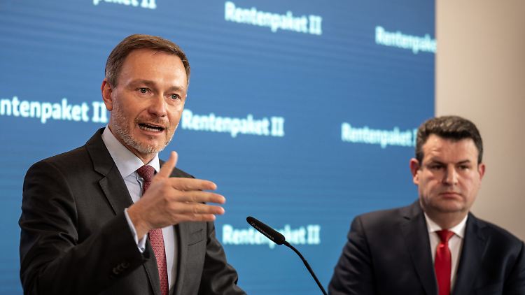 "Ein guter sozialliberaler Kompromiss" sei das Rentenpaket, sagte Lindner im Beisein von Heil.